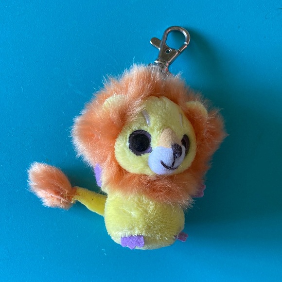 Accessories - Lion Keychain